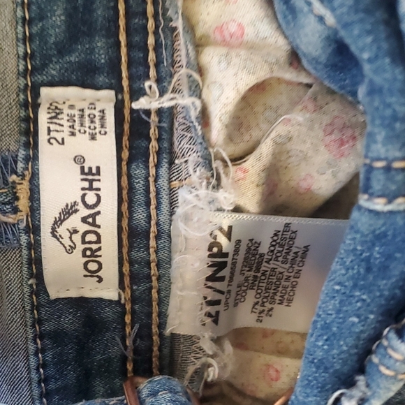 Repurposed overalls - Picture 6 of 7